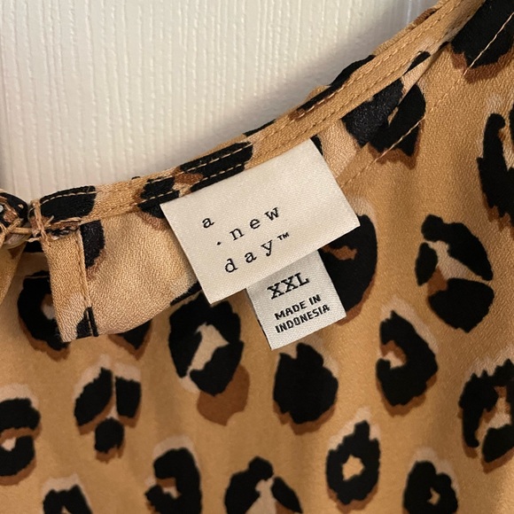 A New Day Women’s Cheetah Print Blouse (Size XXL) - Picture 3 of 4